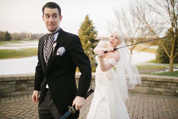 15 εικόνες που δείχνουν ότι στους γάμους γίνονται τα πιο τρελά πράγματα - Εικόνα1