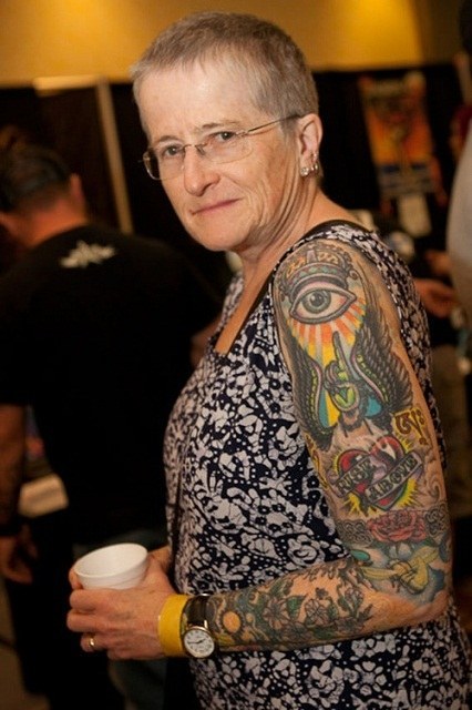 Πως θα είναι τα τατουάζ σας σε 40 χρόνια από τώρα ; (Φωτογραφίες) - Εικόνα17