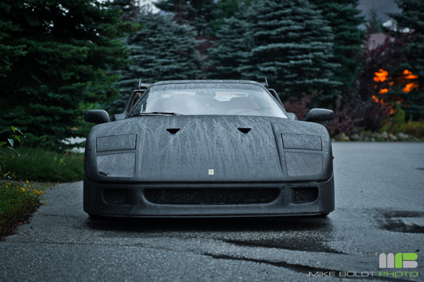 Μια εντυπωσιακή Ferrari F40 τυλιγμένη εξολοκλήρου με ανθρακόνημα. (Φωτογραφίες) - Εικόνα1