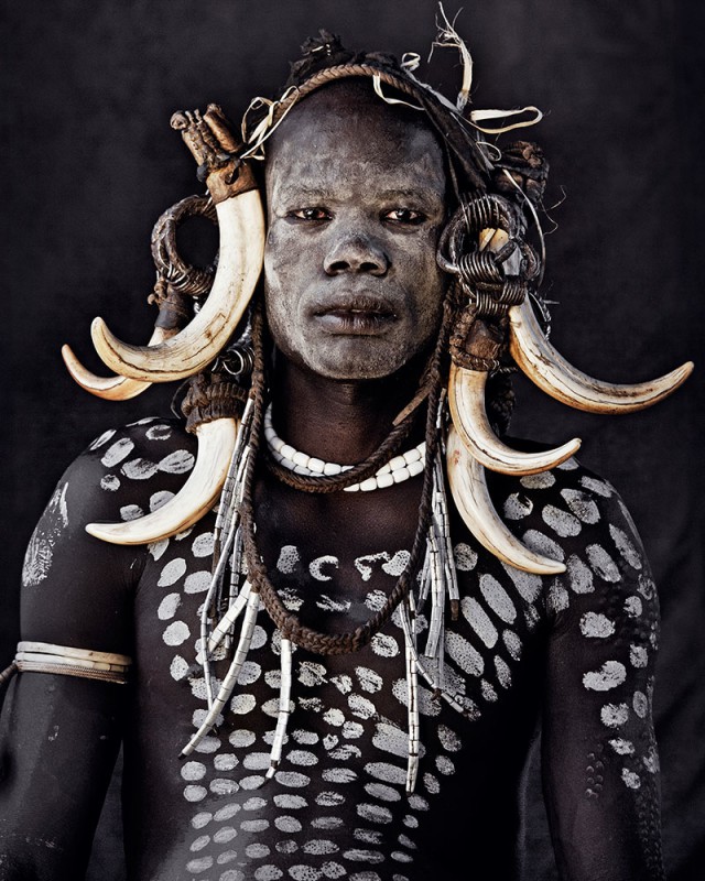 Οι 35 φυλές που σε λίγο καιρό θα εξαφανιστούν μέσα από συγκλονιστικές φωτογραφίες - Εικόνα1
