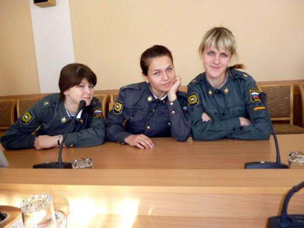 Φωτογραφίες από αστυνομικίνες στη Ρωσία που παρακαλάς να σε… συλλάβουν! - Εικόνα18