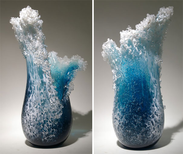 Δύο καλλιτέχνες δημιούργησαν εντυπωσιακά βάζα που μοιάζουν με κύματα των ωκεανών. - Εικόνα1
