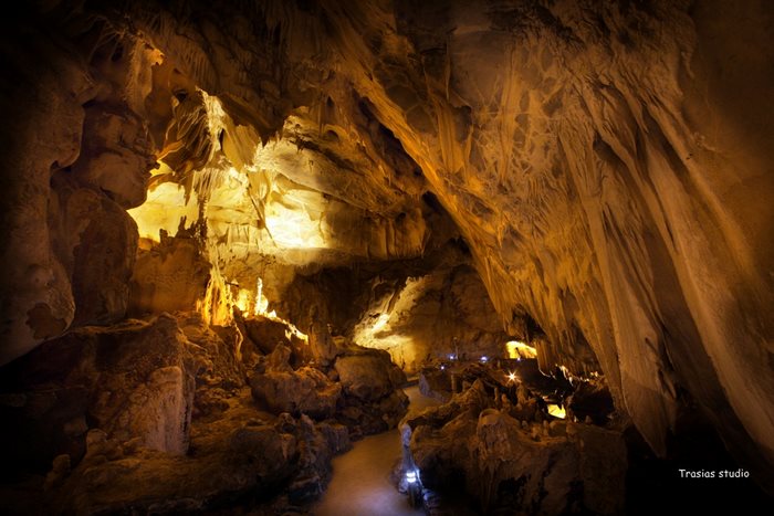 Η μαγευτική σπηλιά που είχε τη φήμη ότι «έκρυβε» έναν.. δράκο στη Καστοριά - Εικόνα 13