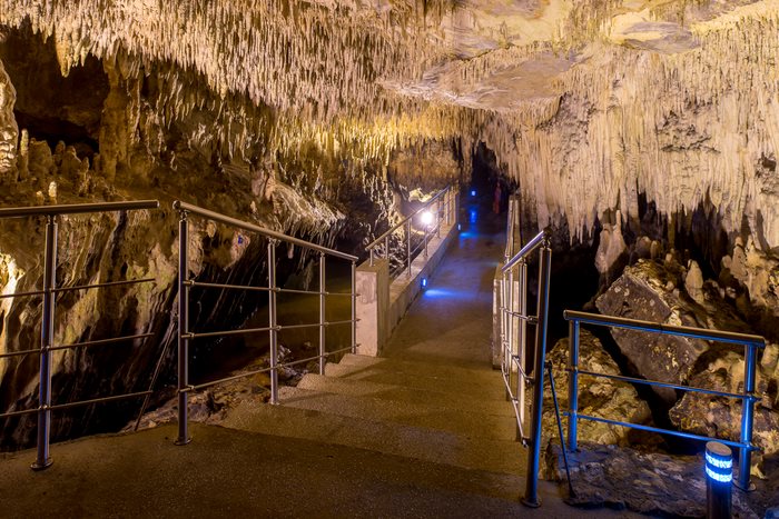 Η μαγευτική σπηλιά που είχε τη φήμη ότι «έκρυβε» έναν.. δράκο στη Καστοριά - Εικόνα 2