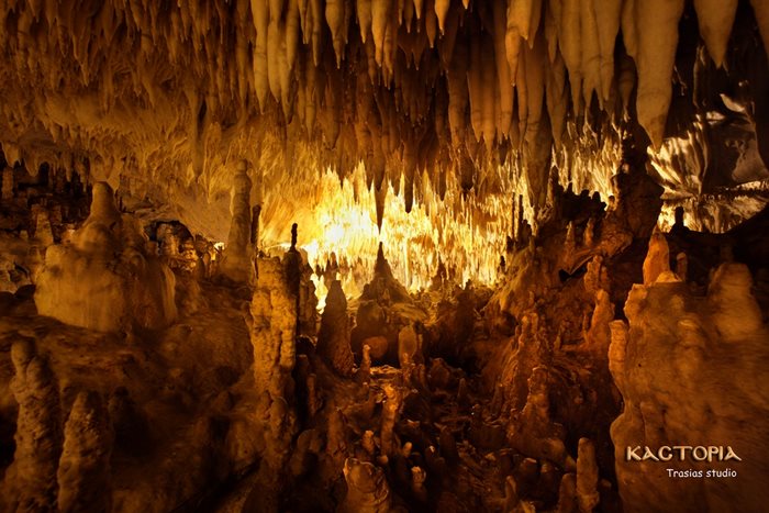 Η μαγευτική σπηλιά που είχε τη φήμη ότι «έκρυβε» έναν.. δράκο στη Καστοριά - Εικόνα 9