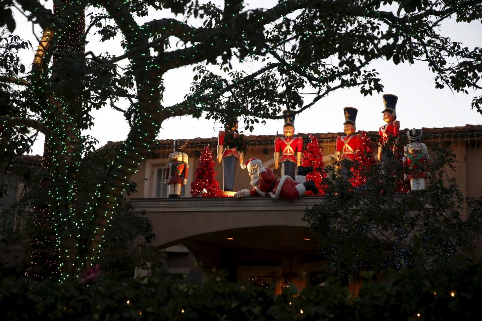 «Μάχη» για τα 20 καλύτερα στολισμένα χριστουγεννιάτικα σπίτια των ΗΠΑ (εικόνες) - Εικόνα14