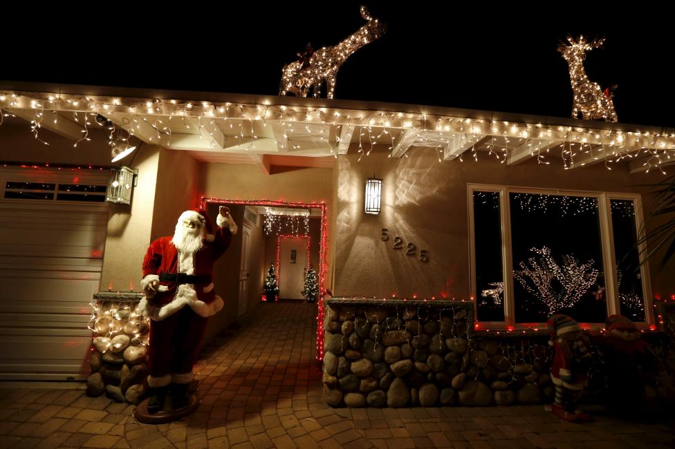 «Μάχη» για τα 20 καλύτερα στολισμένα χριστουγεννιάτικα σπίτια των ΗΠΑ (εικόνες) - Εικόνα18