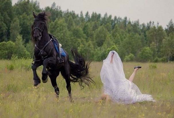 40 παράξενα και αστεία στιγμιότυπα γάμων στην Ρωσία (φωτογραφίες) - Εικόνα36