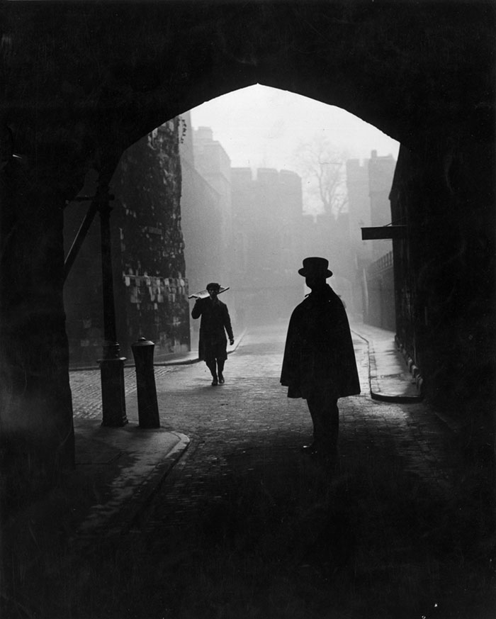 Ατμοσφαιρικές φωτογραφίες του ομιχλώδους Λονδίνου στον 20ο αιώνα - Εικόνα 6