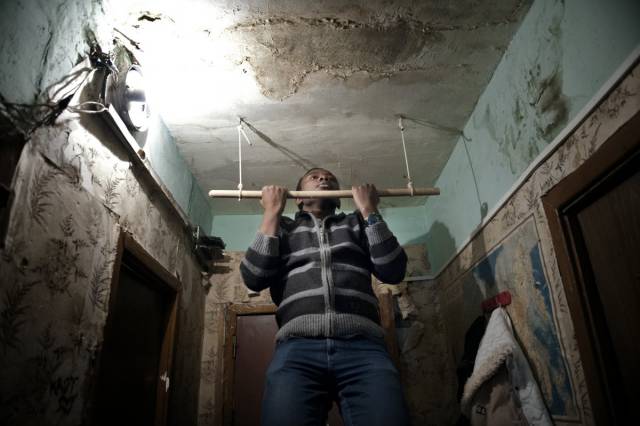Μια εικόνα απο τους σκοτεινούς κοιτώνες των Ρωσικών κολλεγίων - Εικόνα 3