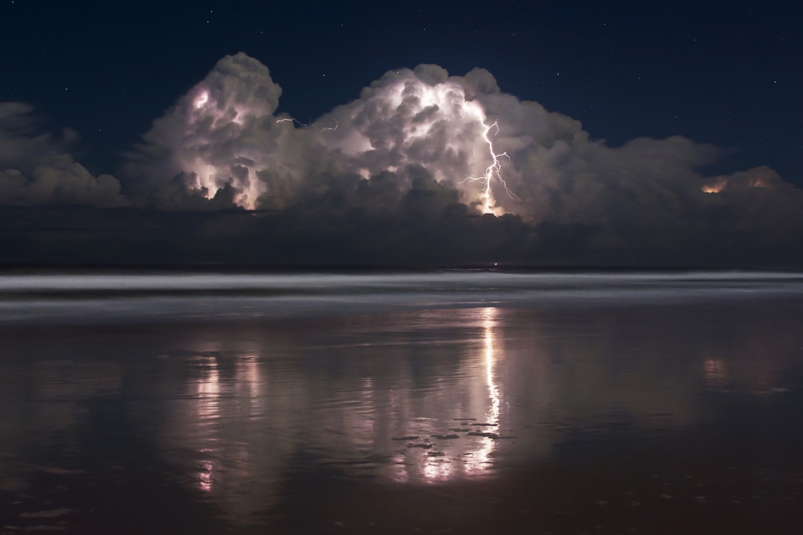 20 Εκπληκτικές φωτογραφίες από τον μεγαλύτερο κυνηγό καταιγίδων. Εντυπωσιακές. - Εικόνα 6