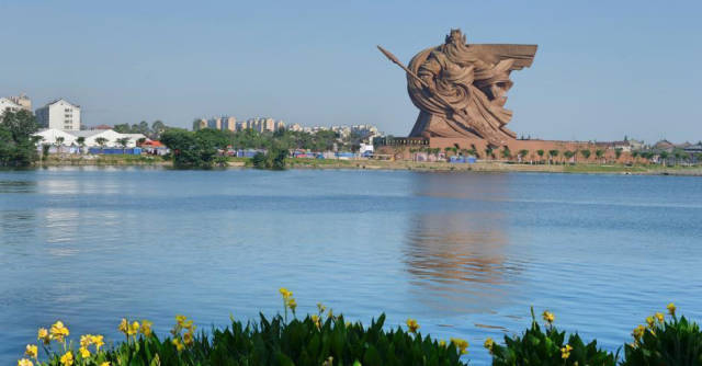 Το εντυπωσιακό άγαλμα του Κινέζικου Θεού του πολέμου που ζυγίζει 1320 τόνους - Εικόνα 11