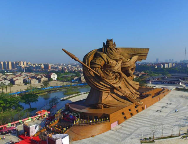 Το εντυπωσιακό άγαλμα του Κινέζικου Θεού του πολέμου που ζυγίζει 1320 τόνους - Εικόνα 9