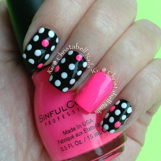 Φανταστική η καινούρια τάση της μόδας με μαύρο και ρόζ νύχια.! - Εικόνα5