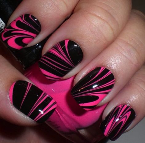 Φανταστική η καινούρια τάση της μόδας με μαύρο και ρόζ νύχια.! - Εικόνα9