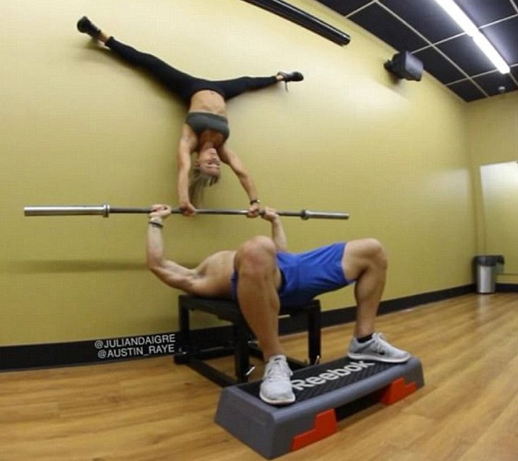 Το fitness ζευγάρι που έγινε «viral» με τα ακροβατικά του - Εικόνα 6