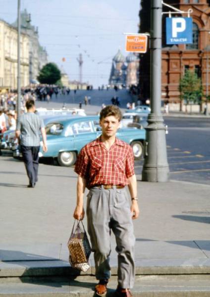 Φωτογραφίες ανθρώπων στους δρόμους της κάποτε ένδοξης σοβιετικής ένωσης - Εικόνα 10