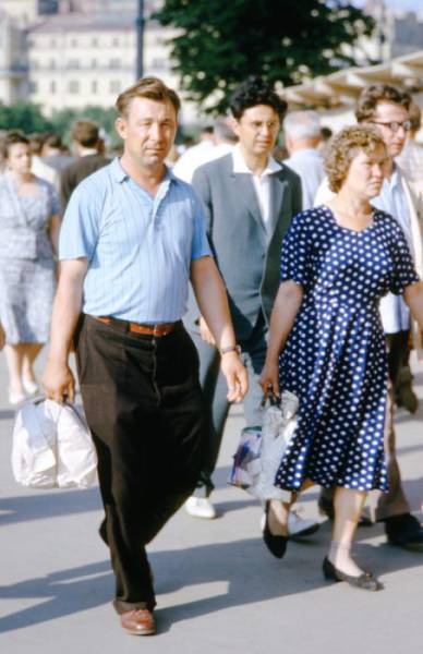 Φωτογραφίες ανθρώπων στους δρόμους της κάποτε ένδοξης σοβιετικής ένωσης - Εικόνα 24