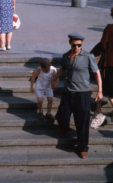 Φωτογραφίες ανθρώπων στους δρόμους της κάποτε ένδοξης σοβιετικής ένωσης - Εικόνα 9