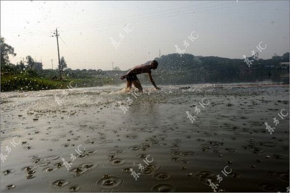 Γλιστρώντας στο Νερό (Qing Gong) από Μοναχούς Σαολίν - Εικόνα 2 - 8