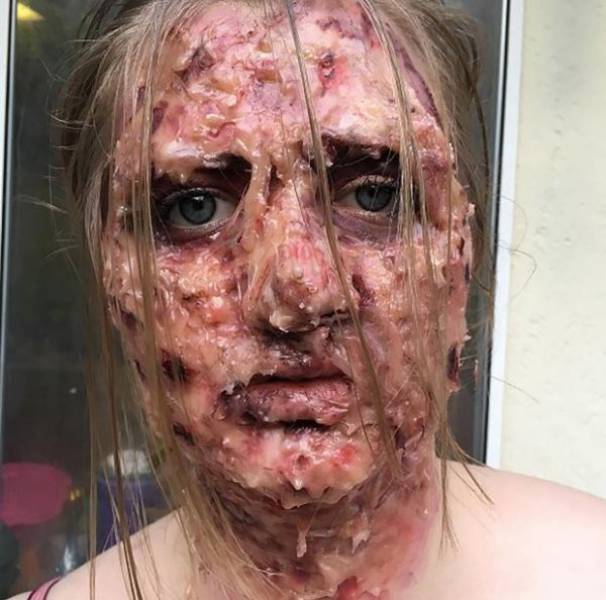 Υπερβολικά ρεαλιστικό και τρομακτικό μακιγιάζ απο την Tiffany Base  - Εικόνα 10