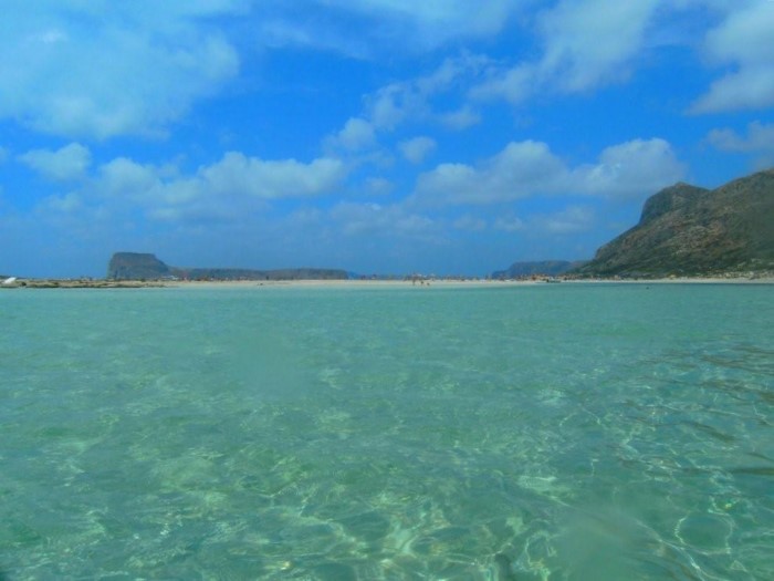 Κάπως έτσι μοιάζει ο Παράδεισος.. Η παραλία της Ελλάδας με τη ροζ άμμο, τα αμέτρητα κοχύλια και την εξωπραγματική ομορφιά - Εικόνα 11