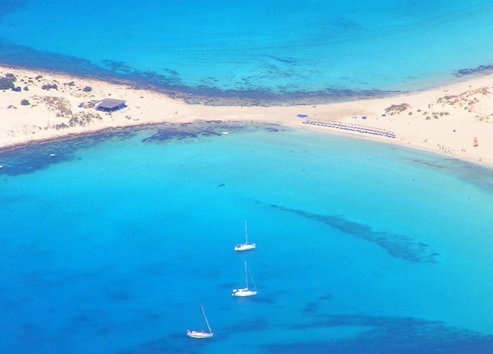 Η Καραϊβική τελικά δεν είναι και τόσο μακριά.. Γνωρίστε το ελληνικό νησάκι, μόλις 19 τ. χλμ, με τις καλύτερες παραλίες στον κόσμο! - Εικόνα 0