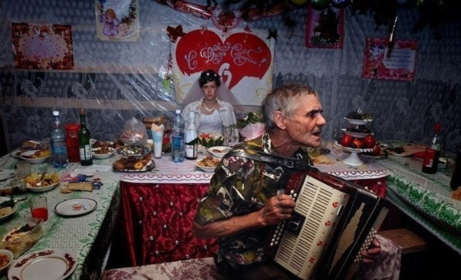 Κλασσικές φωτογραφίες γάμου στη Ρωσία - Εικόνα 5