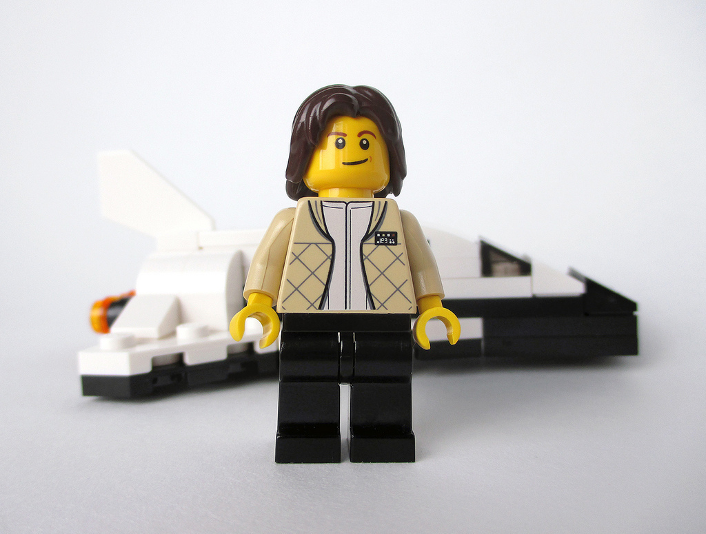 Η Lego με τις νέες φιγούρες της τιμά τις γυναίκες της επιστήμης, ξεκινώντας από τις «γυναίκες της ΝΑSA» - Εικόνα12
