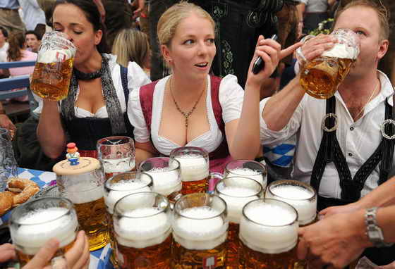 Νέα μελέτη: Δύο ποτήρια μπύρα μπορεί να κάνουν περισσότερο καλό από ένα παυσίπονο! - Εικόνα 1