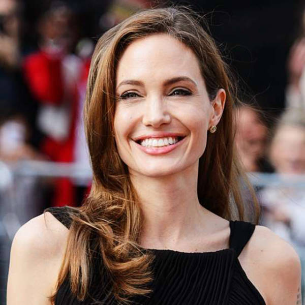 Η μεταμόρφωση της Angelina Jolie με το πέρασμα των χρόνων - Εικόνα 18