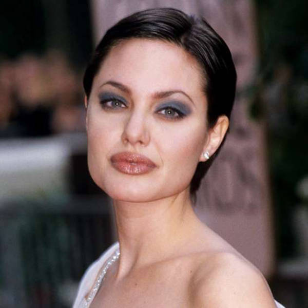Η μεταμόρφωση της Angelina Jolie με το πέρασμα των χρόνων - Εικόνα 3