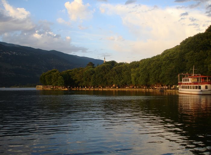 Το μοναδικό κατοικημένο νησί λίμνης στον κόσμο χωρίς όνομα βρίσκεται στην Ελλάδα! - Εικόνα 13