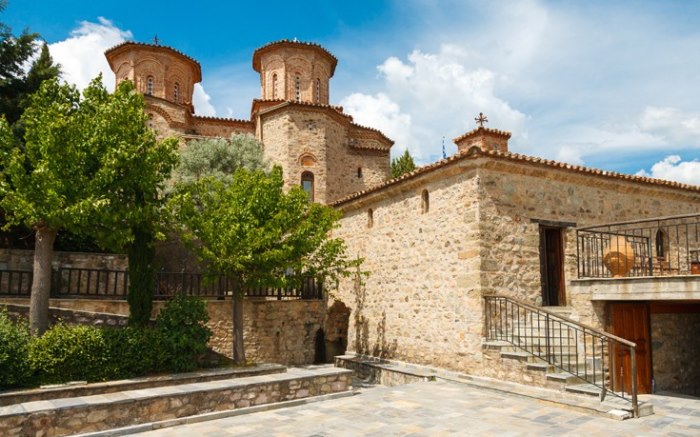 Το μοναστήρι που βρίσκεται σε ύψος 373 μέτρων σε ένα από τα πιο επιβλητικά και σπάνιας ομορφιάς μέρη της Ελλάδας - Εικόνα 7