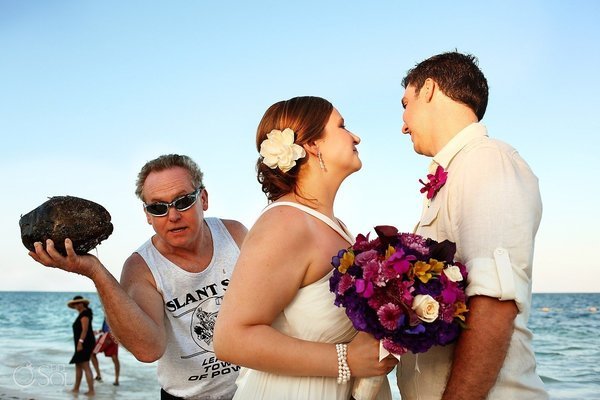 17 Photobombs γάμου που θα σας κάνουν να ξεκαρδιστείτε στα γέλια - Εικόνα16