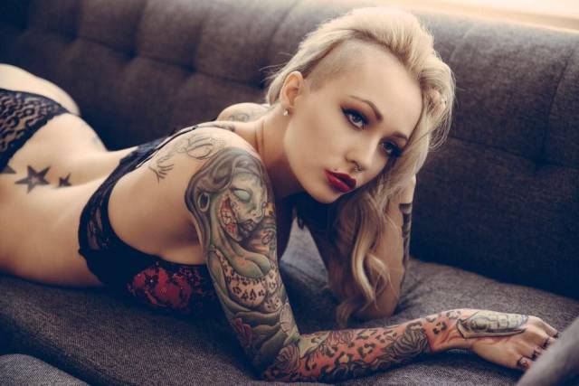 Ποιός είπε πως τα τατουάζ ασχημαίνουν τις γυναίκες - Εικόνα 27
