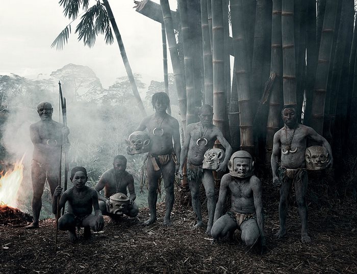 37 συγκλονιστικές φωτογραφίες των πιο απομακρυσμένων φυλών του πλανήτη πριν εξαφανιστούν για πάντα - Εικόνα 6