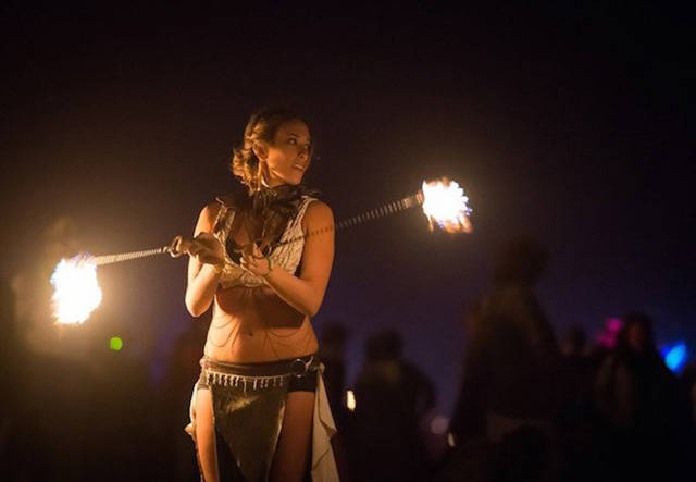 Συναρπαστικά κοpίτσια απο το φεστιβάλ Burning Man - Εικόνα 21