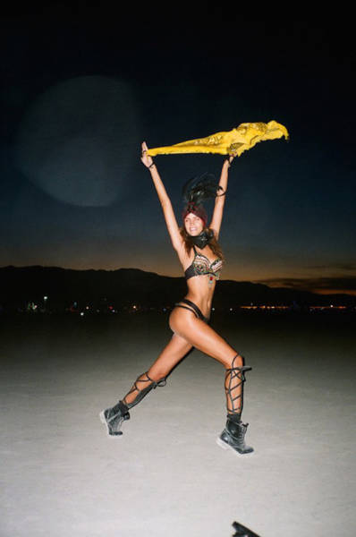 Συναρπαστικά κοpίτσια απο το φεστιβάλ Burning Man - Εικόνα 44