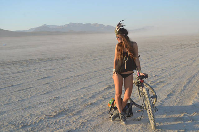 Συναρπαστικά κοpίτσια απο το φεστιβάλ Burning Man - Εικόνα 5