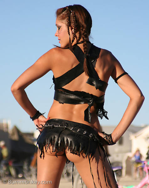 Συναρπαστικά κοpίτσια απο το φεστιβάλ Burning Man - Εικόνα 9