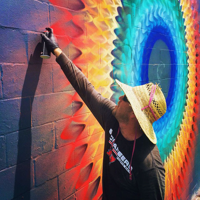 Ο street artist Hoxxoh γεμίζει το Miami καλειδοσκοπικά graffiti murals - Εικόνα 1