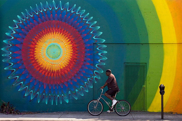 Ο street artist Hoxxoh γεμίζει το Miami καλειδοσκοπικά graffiti murals - Εικόνα 10
