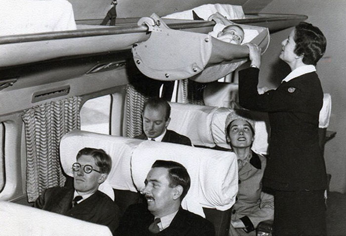 Πώς ταξίδευαν τα μωρά στο αεροπλάνο το 1950; - Εικόνα 