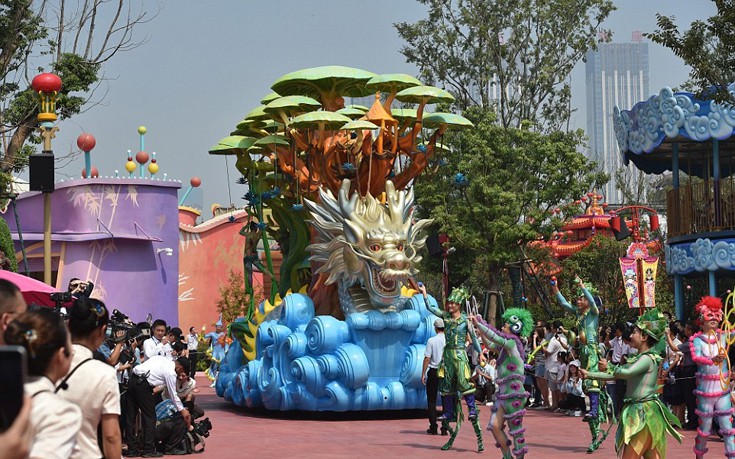 Το θεματικό πάρκο των Κινέζων που ανταγωνίζεται την Disney - Εικόνα 1