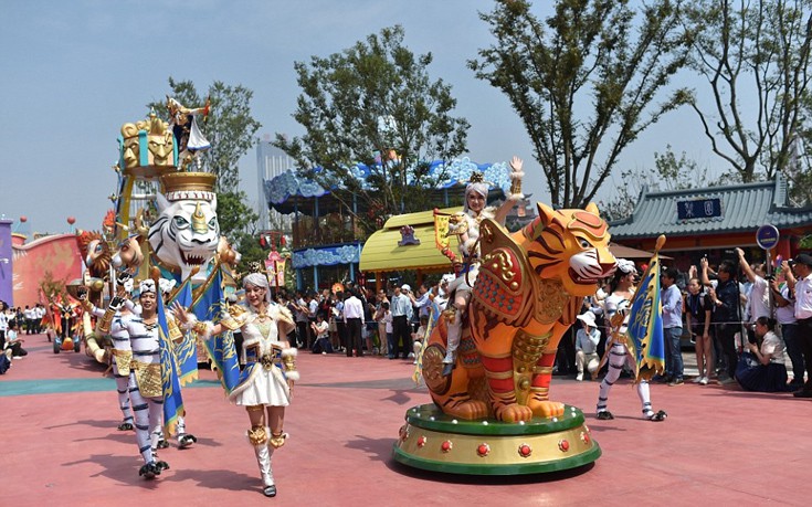 Το θεματικό πάρκο των Κινέζων που ανταγωνίζεται την Disney - Εικόνα 9