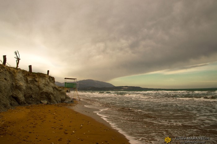 Που βρίσκεται η «κόκκινη» παραλία της Ελλάδας; Έχει περίεργο όνομα και θεωρείται μία από τις 20 πιο παράξενες παραλίες στον κόσμο! - Εικόνα 11