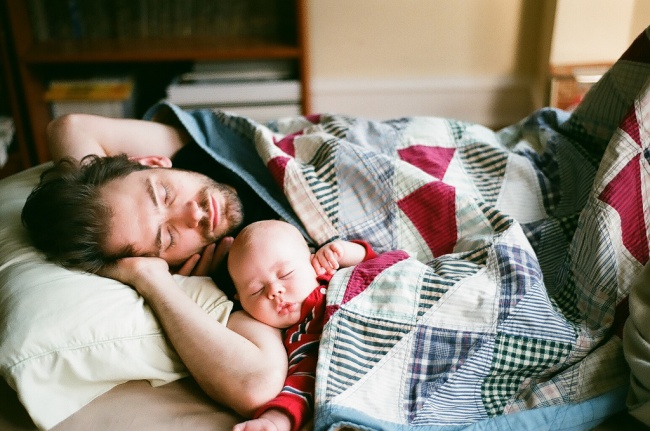 Μπαμπάδες και τα μικρά τους σε όμορφες φωτογραφίες - Εικόνα 11