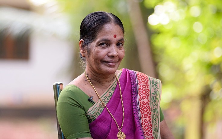 Η γιαγιά από την Ινδία που μαθαίνει αυτοάμυνα σε κοpίτσια - Εικόνα 2