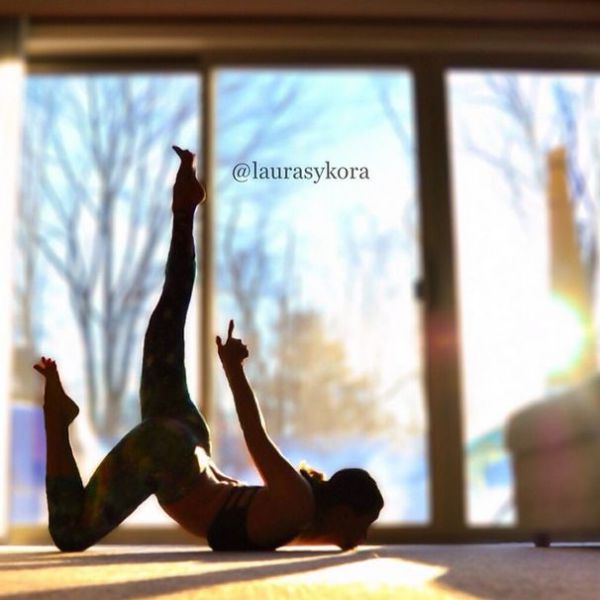 Η Αμερικάνα μαμά που με το ταλέντο της στη γιόγκα έχει τρελάνει το Instagram - Εικόνα 34